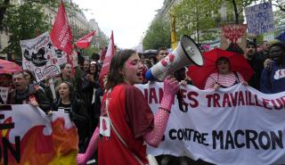 Γαλλία: Δεκάδες χιλιάδες πολίτες διαδηλώνουν κατά της μεταρρύθμισης του συνταξιοδοτικού