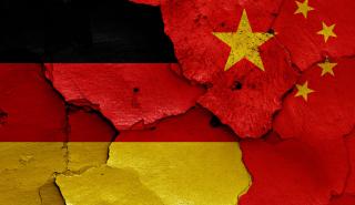 Εμπορικός πόλεμος: Νέο μέτωπο με Καναδά - Αλλαγή στάσης ΕΕ στους δασμούς μετά το ραντεβού Γερμανίας - Κίνας