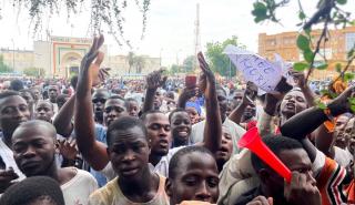 Νίγηρας: "Επίδειξη δύναμης" των πραξικοπηματιών, λίγο πριν λήξει το τελεσίγραφο του ECOWAS