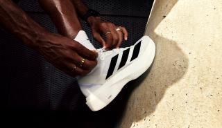 Τα νέα trainers των 500 ευρώ είναι το πιο ελαφρύ αγωνιστικό παπούτσι που έβγαλε ποτέ η adidas