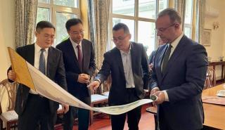 Σταϊκούρας: Συνάντηση με τη διοίκηση της εταιρείας «Yutong International Holding» στο Πεκίνο