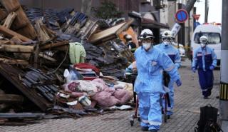 Ιαπωνία: 90χρονη ανασύρθηκε ζωντανή έξι μέρες μετά το φονικό σεισμό