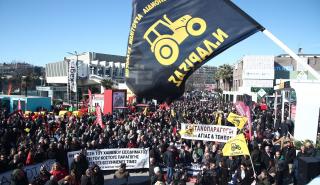 Θεσσαλονίκη: Μεγάλη συγκέντρωση αγροτών έξω από τη ΔΕΘ