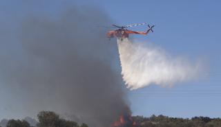 Σε εξέλιξη πυρκαγιά στο Μαρκόπουλο - Επιχειρούν ισχυρές δυνάμεις της Πυροσβεστικής