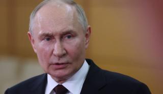 Πούτιν: Η Ρωσία θα ξαναρχίσει την παραγωγή πυραύλων μέσου βεληνεκούς