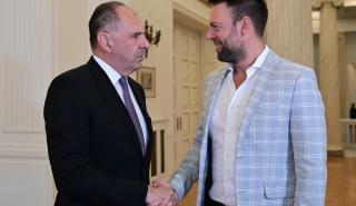 Συνάντηση Γεραπετρίτη - Κασσελάκη: Ο πρόεδρος του ΣΥΡΙΖΑ ανησυχεί για τις προκλητικές τουρκικές ενέργειες