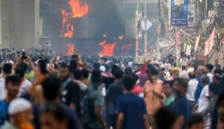Μπανγκλαντές: Πάνω από 2.500 συλλήψεις, τουλάχιστον 174 νεκροί