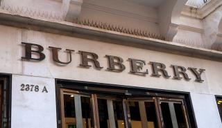 Burberry: Βουτιά 15% μετά τις «απογοητευτικές» πωλήσεις, αντικαθιστά τον CEO