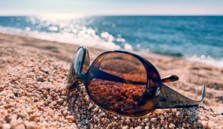 Γυαλιά ηλίου: Πώς πρέπει να επιλέγονται και πότε χρειάζονται αλλαγή