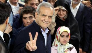 Ιράν: Ο πρόεδρος Πεζεσκιάν θα στηρίξει «την αντίσταση του λαού» απέναντι στο Ισραήλ