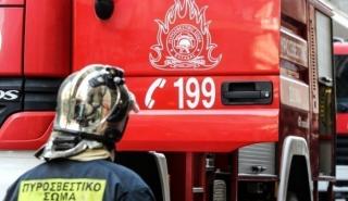 Φωτιά στου Φιλοπάππου - Συναγερμός στην Πυροσβεστική