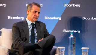 Μητσοτάκης στο Bloomberg: Αποπληρωμή επιπλέον 5 δισ. ευρώ το 2025 - Οι τράπεζες να δώσουν περισσότερα δάνεια - Τι είπε για Σαμαρά