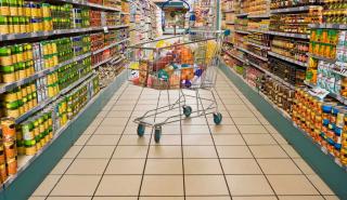 Σούπερ μάρκετ: Προσπάθεια για συγκράτηση τιμών σε 50 προϊόντα - Τι συζήτησαν Γεωργιάδης, εκπρόσωποι του κλάδου