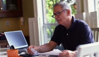 Η πρόωρη συνταξιοδότηση ωθεί στα όριά της την αγορά εργασίας - Λύση η απασχόληση συνταξιούχων