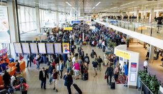 Σίπχολ: Ακυρώσεις πτήσεων στο αεροδρόμιο του Άμστερνταμ - Περιορίζει τον αριθμό επιβατών