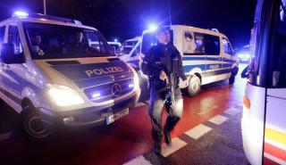 Γερμανία: Άνδρας κρατά 2 ομήρους σε λεωφορείο