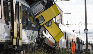 Ελβετία: Τουλάχιστον 12 τραυματίες από τον εκτροχιασμό δύο τρένων