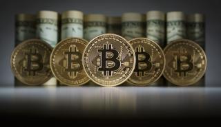 Bitcoin: Υποχωρεί η τιμή μετά το tweet «χωρισμού» του Έλον Μασκ