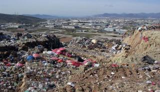 Τα σκουπίδια πνίγουν την Ελλάδα και οι διαγωνισμοί πάνε πίσω