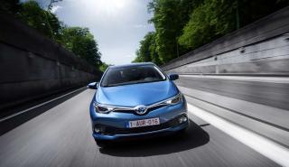 Toyota Auris: Υβριδική καινοτομία (pics & vid)