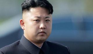 Βόρεια Κορέα: Ο Κιμ Γιονγκ Ουν θέτει νέους στόχους για την άμυνα το 2023