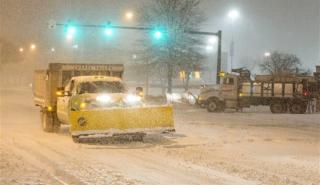 ΗΠΑ: Επικίνδυνη χιονοθύελλα πλήττει τη χώρα, την ώρα που εκατομμύρια άνθρωποι ταξιδεύουν για τις γιορτές