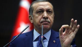 Ερντογάν: Έρχεται νόμος για την μαντίλα – Τον θεσμό της οικογένειας απειλούν «αποκλίνοντα ρεύματα»