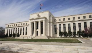 Μετάλλαξη Δέλτα, πληθωρισμός/ανεργία, «αναβάλλουν» τις αποφάσεις της Fed