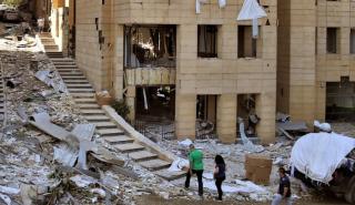 Στο Λίβανο ο Μακρόν για οργάνωση διεθνούς βοήθειας - Η χώρα αναζητά επιζώντες
