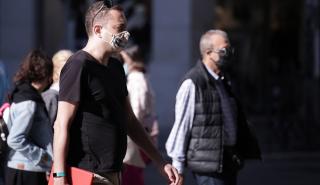 Κορονοϊός: Συνεδριάζουν σήμερα οι ειδικοί – Στο τραπέζι η κατάργηση της μάσκας σε εξωτερικούς χώρους