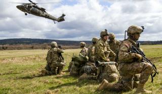 Η Βρετανία ρίχνει ποσό μαμούθ στις ένοπλες δυνάμεις - Αγγίζει τα 16,5 δισ. στερλίνες