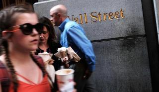 Πάει για το «τρία στα τρία» η Wall Street