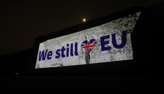 Βρετανία: «Είμαστε δεσμευμένοι να επιτύχουμε» στις διαπραγματεύσεις με την ΕΕ