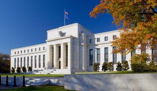 «Προ των πυλών» η έναρξη του tapering από την Fed