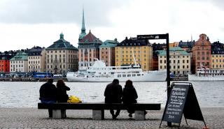 Σουηδία: Θα διαρκέσει περισσότερο του αναμενόμενου η ύφεση με πιέσεις στα νοικοκυριά