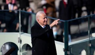 Το «σχέδιο Μάρσαλ» αλα… Biden και οι ελληνικές εισηγμένες που «βλέπουν» ΗΠΑ