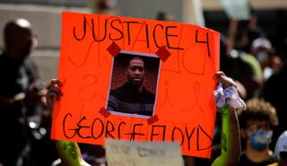 ΗΠΑ: Κάθειρξη 20 ετών και 5 μηνών για τον ένοχο αστυνομικό στη δολοφονία του Τζορτζ Φλόιντ