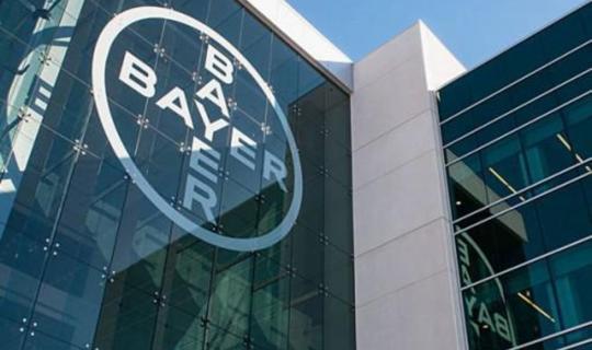 Bayer: «Παγώνουν» τα σχέδια διάσπασης – Πρόβλεψη για μείωση κερδών
