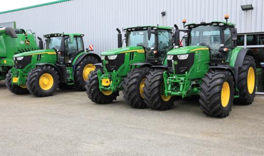 Deere: Πάνω από τις εκτιμήσεις τα κέρδη στο β' τρίμηνο - Ισχυρή η ζήτηση για αγροτικά μηχανήματα