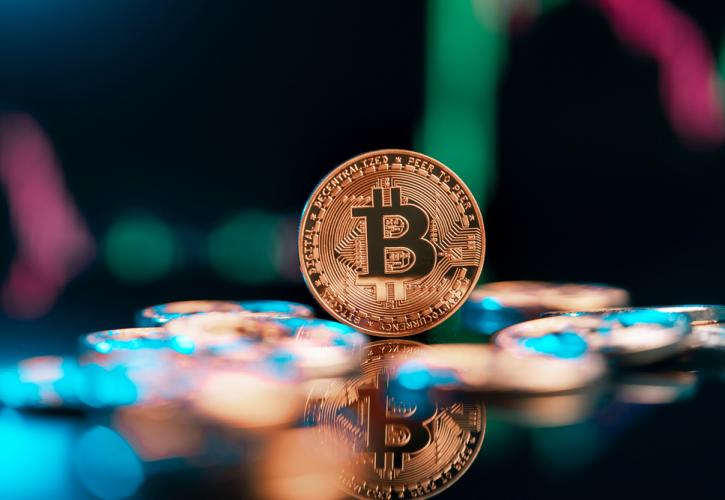 «Πόλεμος» κατά των crypto από την Κίνα - «Βυθίζεται» το bitcoin