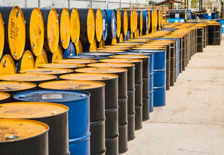 Οι ΗΠΑ ρίχνουν στην αγορά 50 εκατομμύρια βαρέλια πετρελαίου από τα αποθεματικά τους