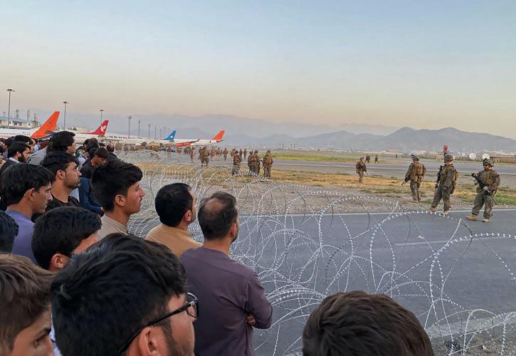 Αφγανιστάν: Για 7 νεκρούς στο αεροδρόμιο της Καμπούλ κάνουν λόγο οι Βρετανοί