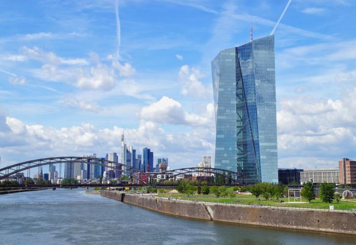 Η ΕΚΤ ανησυχεί για «κύμα» πτωχεύσεων στις ευρωπαϊκές τράπεζες