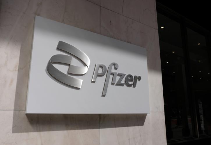 Εν μέσω της εξάπλωσης της Όμικρον, η Γερμανία αγοράζει 1 εκατ. επιπλέον χάπια της Pfizer