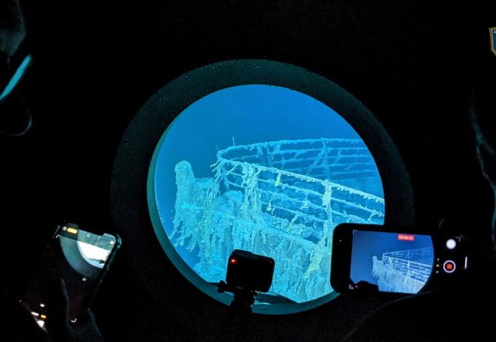 Ναυάγιο τουριστικού υποβρυχίου: Για «σημάδια ζωής» κάνει λόγο ερευνητική ομάδα