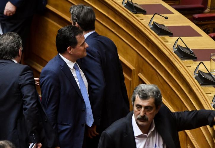 Επεισόδιο στη Βουλή: Έκλεισαν το μικρόφωνο στον Πολάκη - Εκτροπή καταγγέλλει ο ΣΥΡΙΖΑ