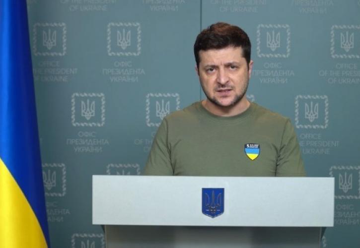 Ο Ζελένσκι υπέγραψε νόμο για την κατάσχεση ρωσικών περιουσιακών στοιχείων στην Ουκρανία