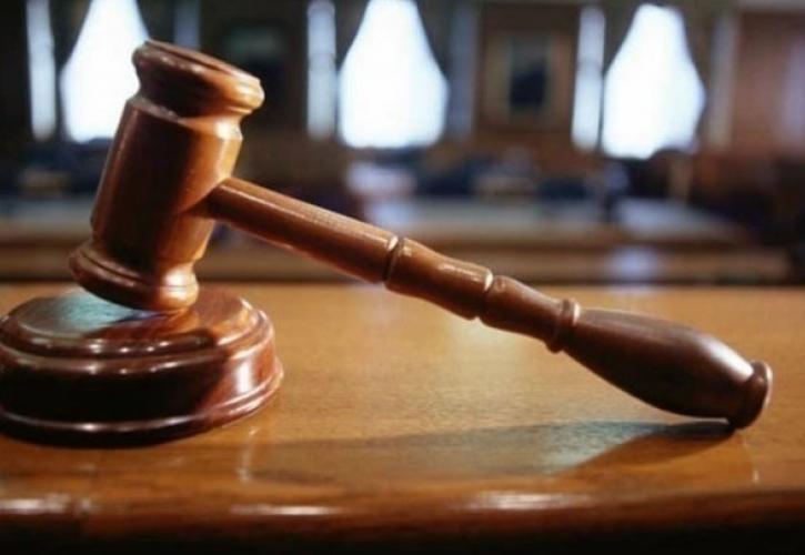 Ποινική δίωξη για 1 κακούργημα και 10 πλημμελήματα άσκησε ο Εισαγγελέας στους συλληφθέντες σε Μοναστηράκι και Βικτώρια