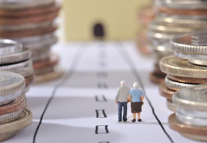 Εργαζόμενοι συνταξιούχοι: Σενάριο μη περικοπής της σύνταξης - «Πέναλτι» μόνο στο εισόδημα