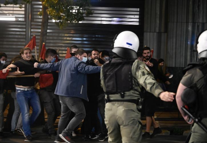 Ένταση σε διαδήλωση για την ενεργειακή κρίση στο κέντρο της Αθήνας